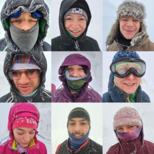 na zdjęciu kolaż zrobiony z 9 zdjęć portretowych osób ubranych w zimowe górskie ciuchy.